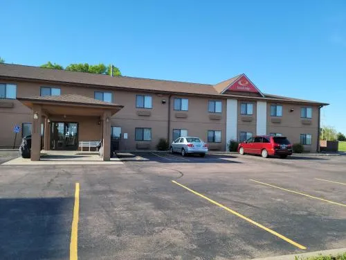 Days Inn Chamberlain/Oacoma - Image 1