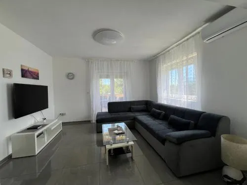 Apartment CReO Loborika - Image 1