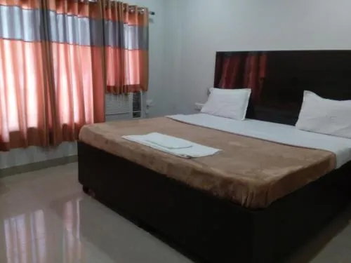 The Ambassador Inn - Image 1