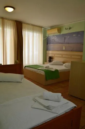 Fontana Rooms - Image 1