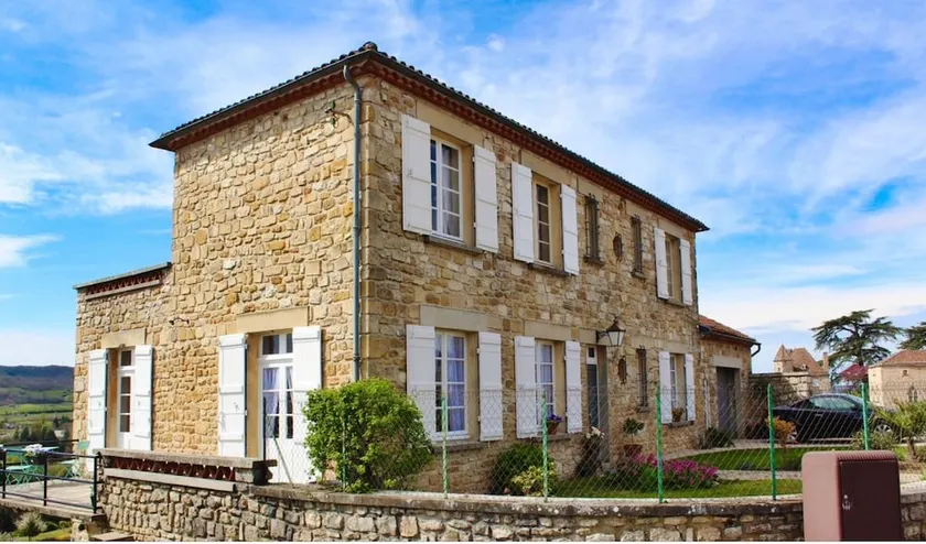 Le Presbytere B&B and Gite-Sleeps 4-6 - Image 1