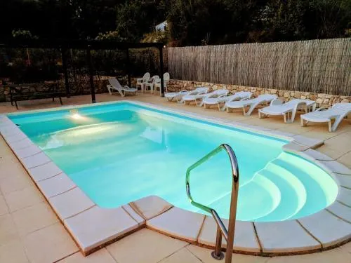 Modern Villa Apartment & Private Pool - Image 1