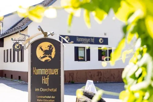 Landhotel Kummerower Hof - Image 1