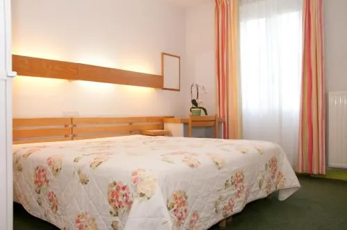 Hotel des Sports - Image 1