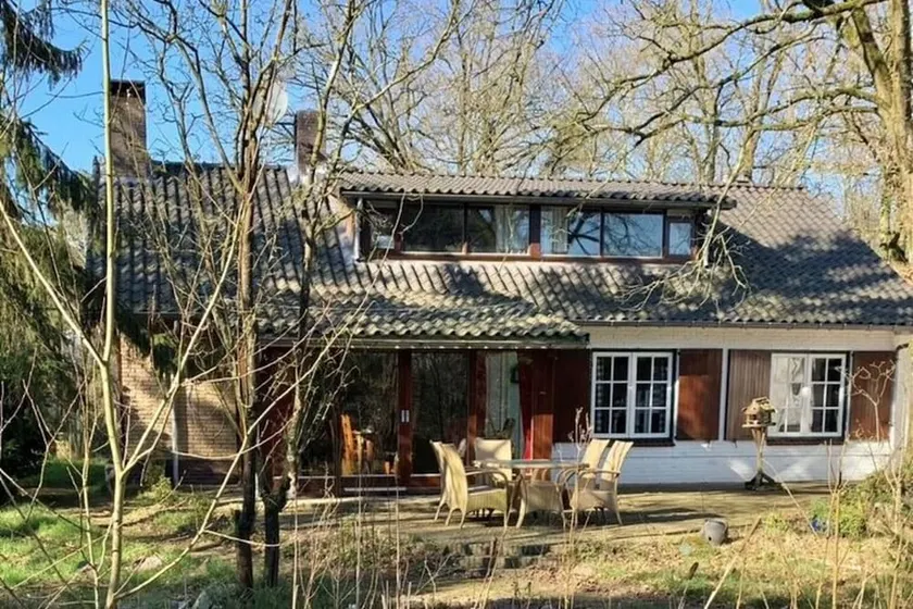 Beautiful Holiday Home in Baarle-nassau With Garden - Image 1