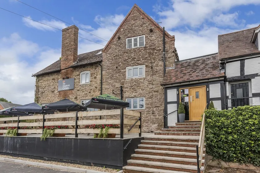 Hopton Cottages - Image 1