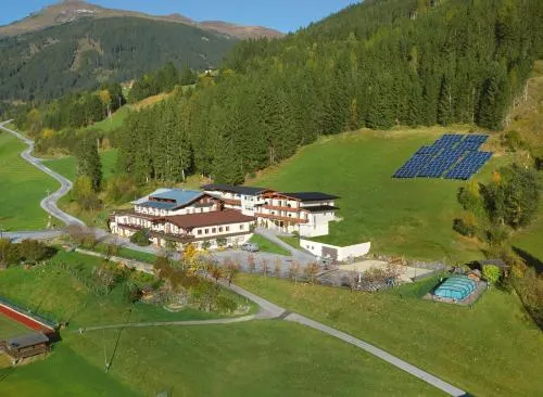 Jugend- Und Familienhotel Venedigerhof - Image 1