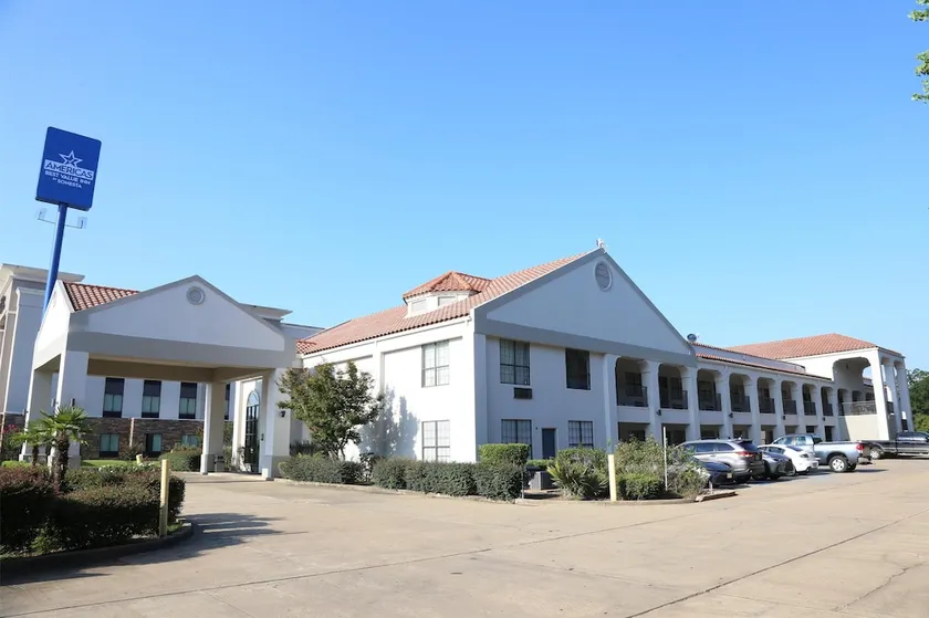Best Western Airport Inn - Image 1