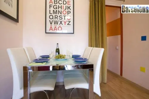 Barcelona Centric Apartment - Image 1