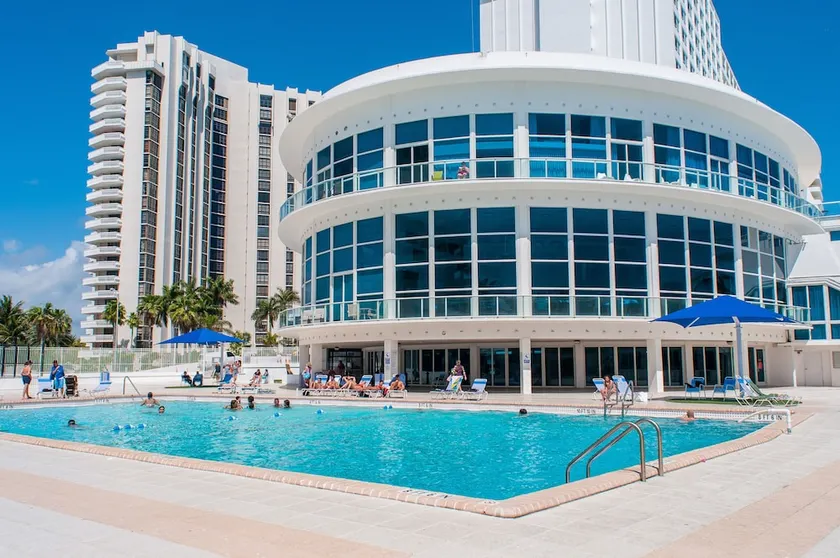 Beach Apartments by Design Suites - Image 1