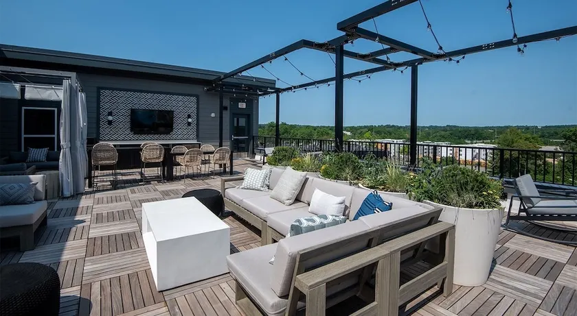 National at Occoquan River - Woodbridge - Image 1