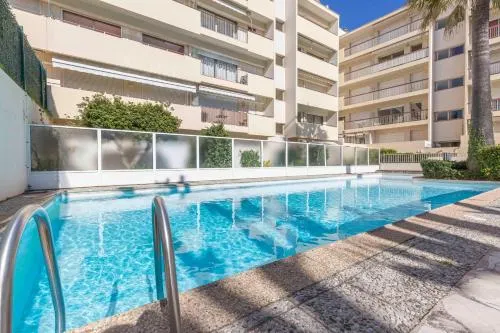 Bnb Renting Cap D'antibes - Image 1