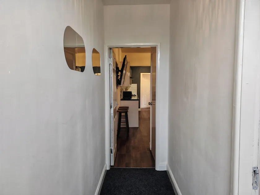 Central Wolverhampton Stay - Image 1