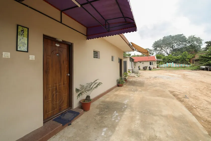 H3 Rooms By OYO Rooms - Image 1