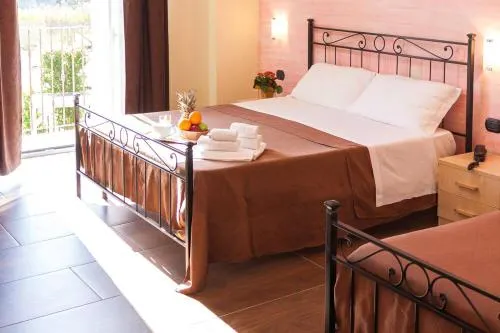 Mimi Hotel & Camping - Image 1