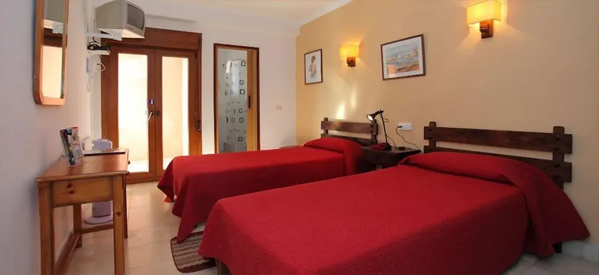 Residencia Santiago Mallorca - Image 1