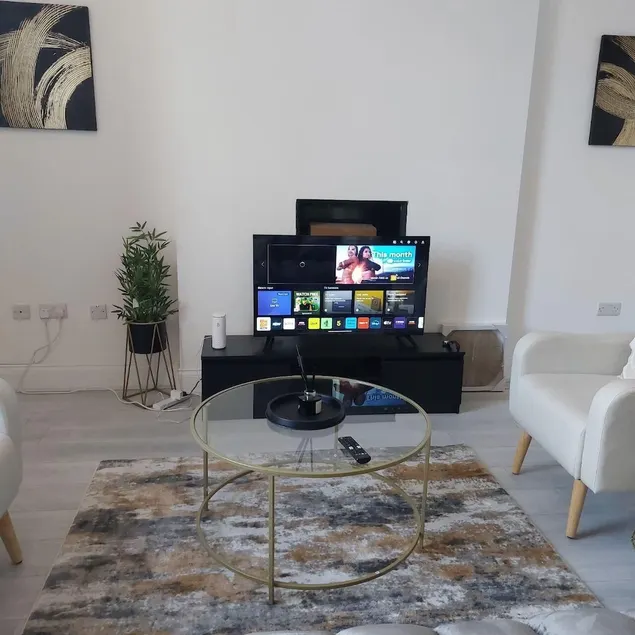 3 Bed Apartment in Wigan - Image 1