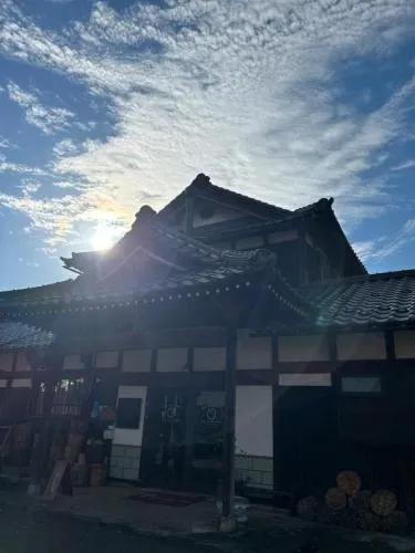 Cafe & Guesthouse Name Came Ono - Image 1
