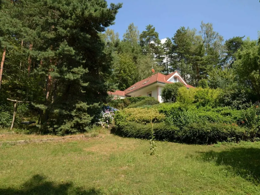 Comfortable Detached House With Large Garden - Image 1