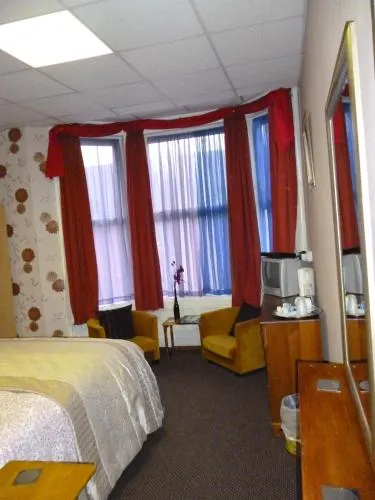 McHalls Hotel - Image 1