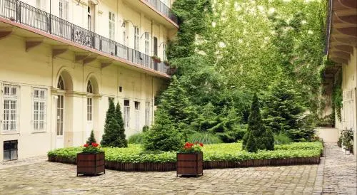 Classic Central Apartment - Image 1