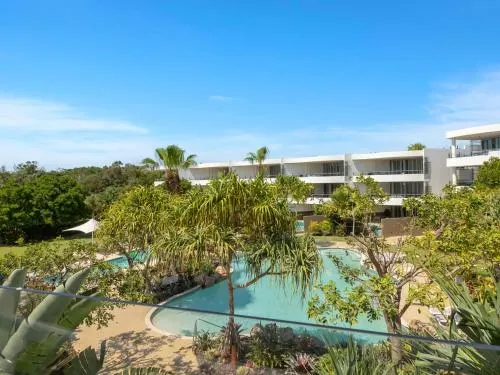 Cotton Beach Apartment 35 - Pool Views - Image 1