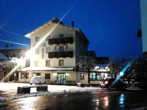 Hotel Capriolo - Image 1