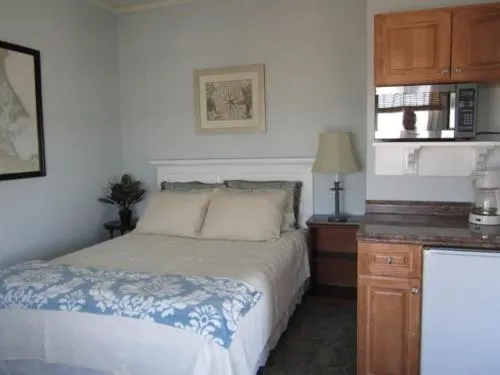 The Winslow Bed and Breakfast - Image 1