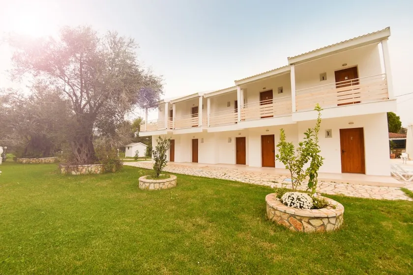 The ELEONAS Bohotel & Annex - Image 1