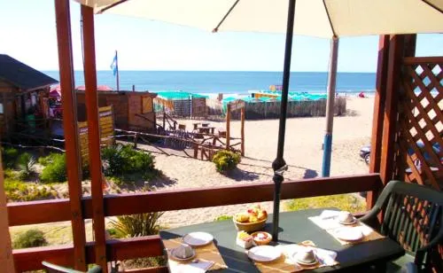 Hotel Barracuda - Image 1