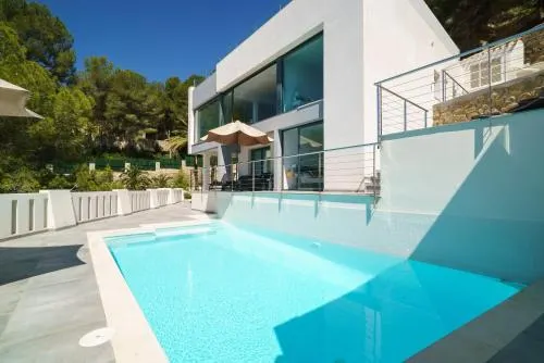 El Escondite Villa - Image 1