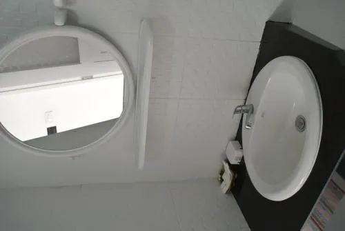 Koya Guesthouse - Image 1