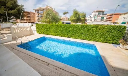 R126 Beachfront Apartment Sant Salvador - Image 1