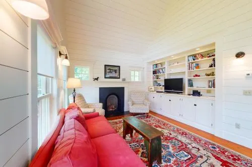 Ledgeview - Image 1