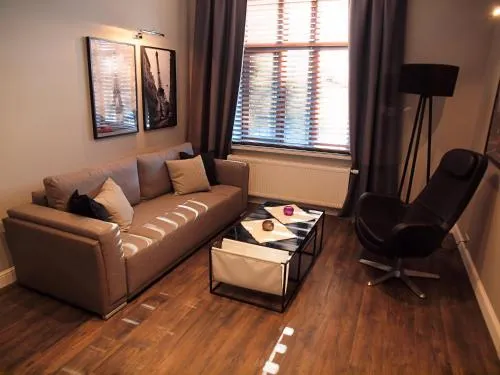 Regis Residence - Image 1
