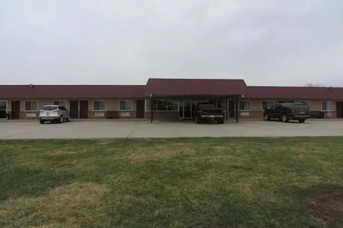 Sports Club Motel - Image 1