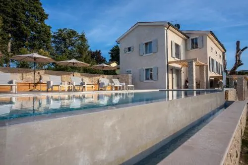 Restaurant & Villa Morgan - Image 1