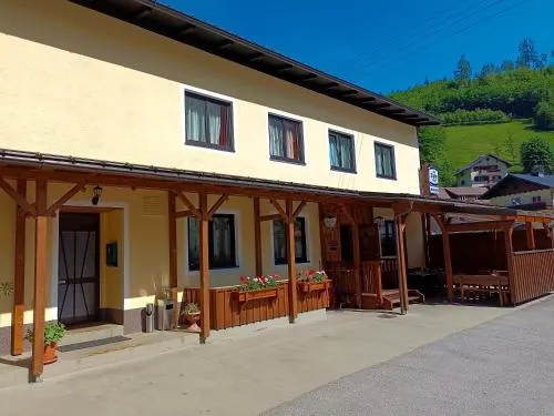 Roitner In Ebensee - Image 1