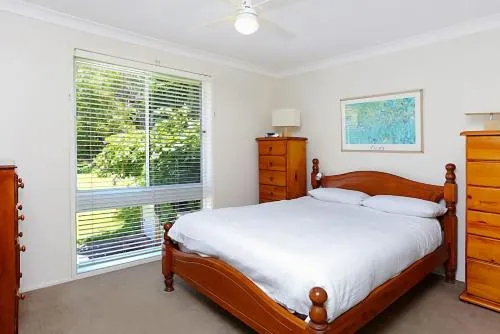 Stunning Home in Salamander Bay - Image 1
