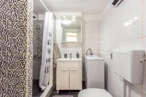 Apartment Lucija - Image 1