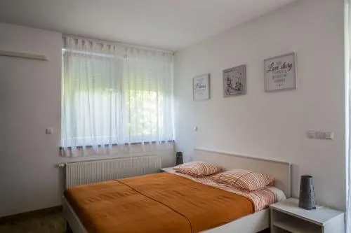 Lakeside Jarun Apartment - Image 1