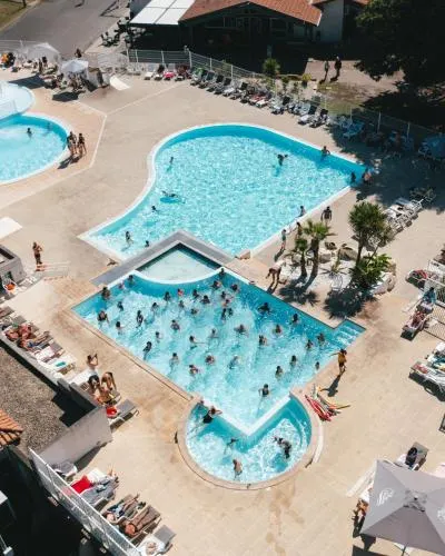 Mobil-home avec terrasse, jacuzzi et piscine chauffée - Image 1