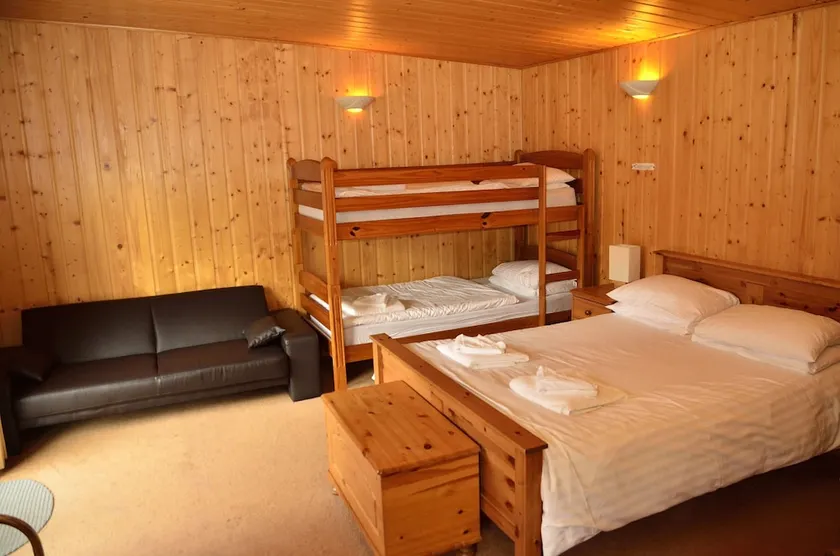 Spean Bridge Hotel - Image 1