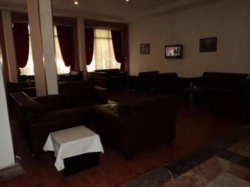 Izethan Hotel - Image 1