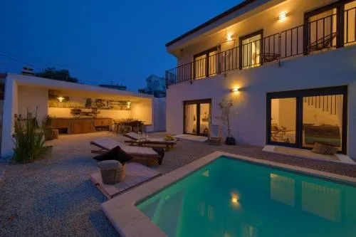 Villa Kucha 26b with Pool & Seaview - Image 1