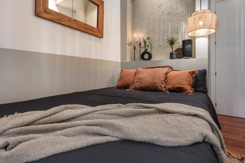 DERJ - 2 Bedroom Apartment in Almagro - Image 1