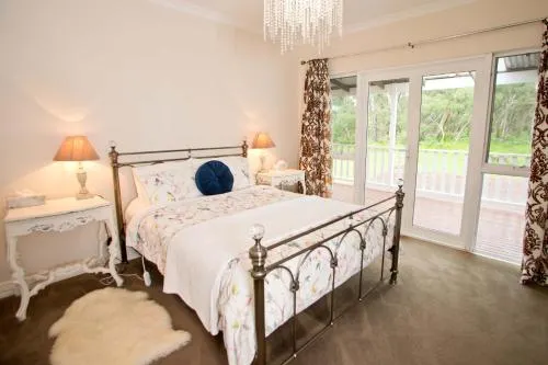 The Summer House Retreat - Image 1