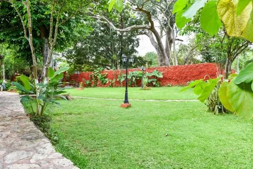 Hotel Itzamaltún - Image 1