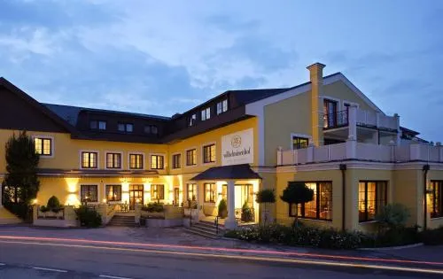 Wilhelminenhof - Image 1