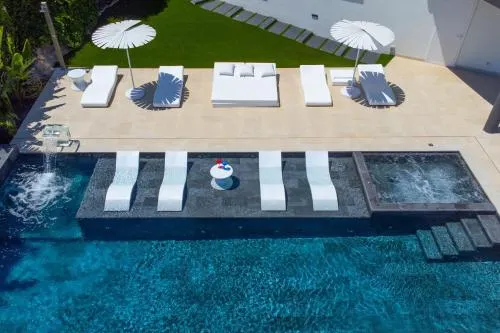 Villa Infinity Barcelona - Image 1